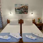 Апарт-отель Gelly's 3*