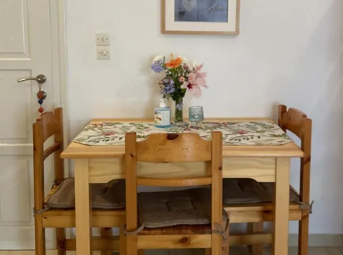 Gelly's Апарт-отель